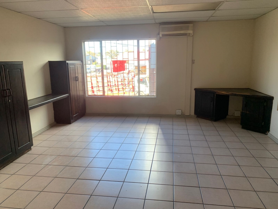 To Let commercial Property for Rent in Oos Einde Free State